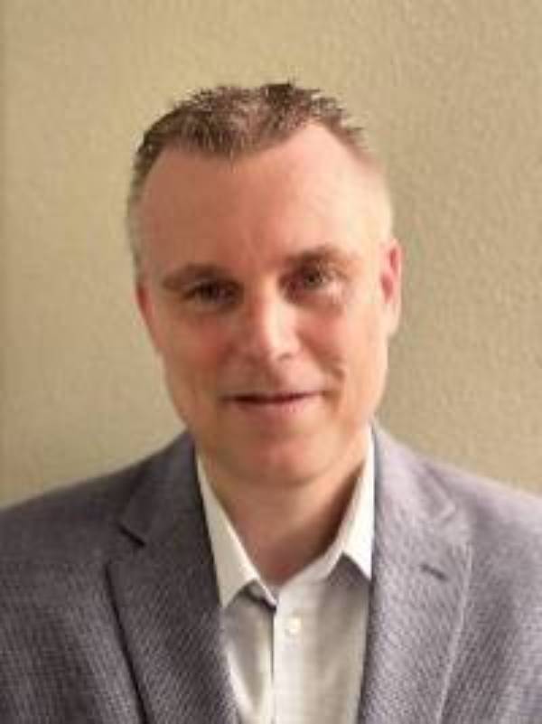 Jasper Vrugt is named a fellow of the Soil Science Society of America.